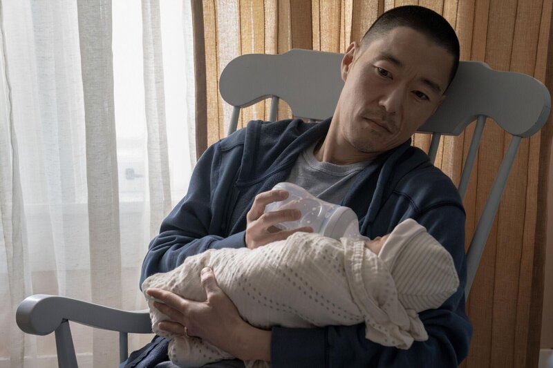 Roger Song (Aaron Yoo) – Bild: 2024 ABC Signature and CBS Studios Inc. /​ Michael Yarish