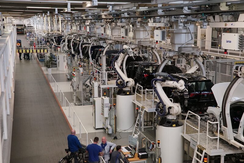 The Volkswagen production line. – Bild: Kabel Eins Doku