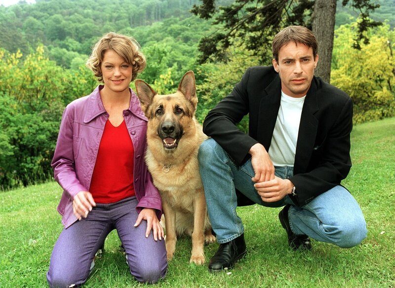Elke Winkens (Ines Schneider), Gedeon Burkhard (Alexander Brandtner). – Bild: ORF/​Beta Film/​Ali Schafler