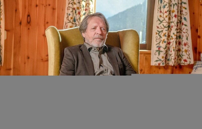 Ernst Frick (Helmut Berger). – Bild: ORF/​Gebhardt Productions/​Stefanie Leo