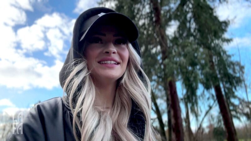 Ab heute ist Celina wieder in der WG und es gibt einiges zu klären. Wird eine Aussprache mit Julia, Sophie und Tim helfen, um die Fronten zu klären? – Bild: RTLZWEI