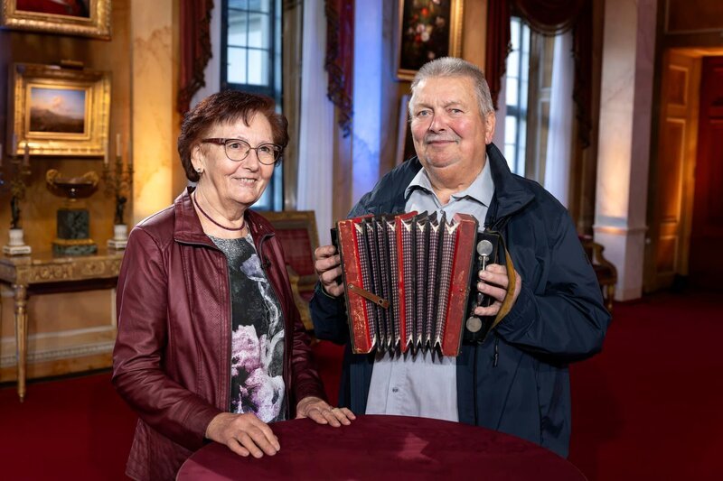Die Harmonika kommt aus Fulda und wurde ca. 1910 gefertigt. – Bild: Ralf Wilschewski /​ BR
