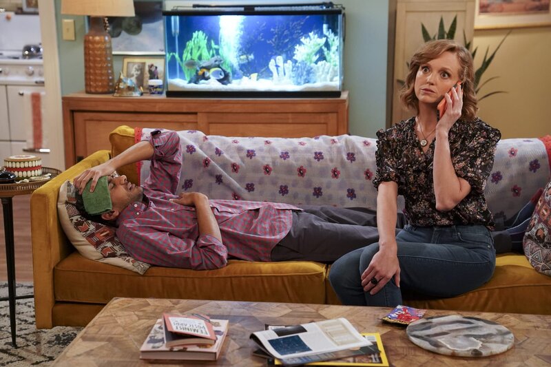 Al (Adhir Kalyan, l.); Cindy (Jayma Mays, r.) – Bild: CBS Broadcasting