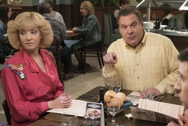 Wendi McLendon-Covey (Beverly Goldberg), Jeff Garlin (Murray Goldberg). – Bild: Sony Pictures Television Inc.