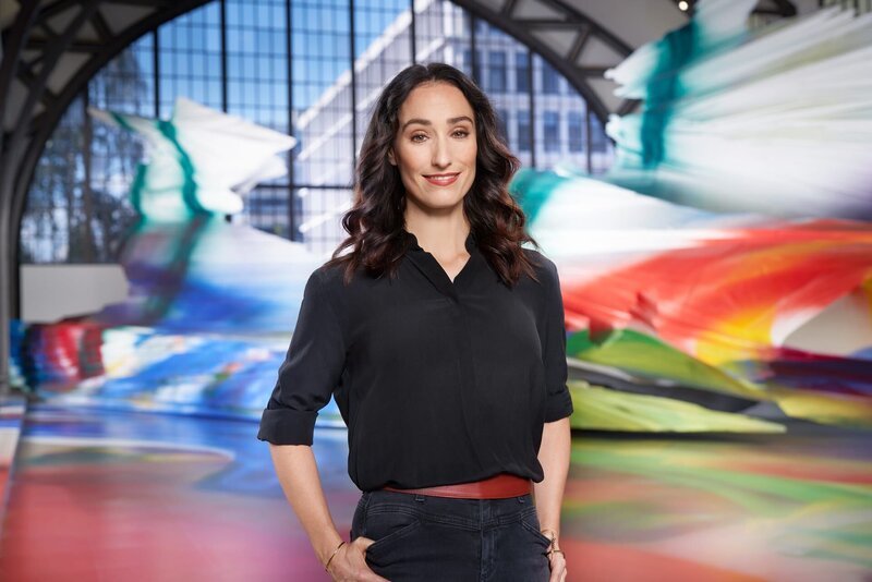 Moderatorin Vivian Perkovic (ZDF). „Kulturzeit“ ist das werktägliche Kulturmagazin von 3sat. „Kulturzeit“ mischt sich in kulturelle und gesellschaftspolitische Fragen ein. Das Magazin bietet Hintergrundinformationen, Porträts und Gespräche zu aktuellen und brisanten Fragen. – Bild: ZDF und Markus Hintzen