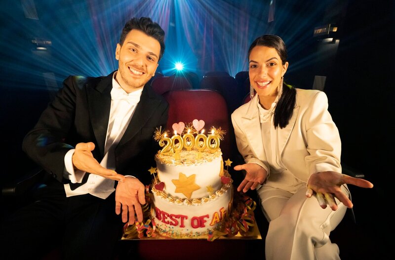 Clarissa und Tarkan beschäftigen sich dieses Mal mit dem Thema: „Best of Ah!“ – Bild: WDR/​Thorsten Schneider