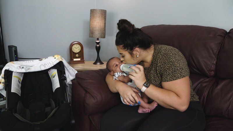 Aryanna with her son. – Bild: Discovery Communications, LLC
