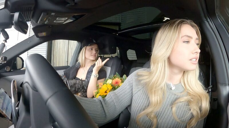 Schlaflose Nächte sorgt bei Shania außerdem ihr neues Auto – gefällt ihr das Gefährt auch noch in Live? Und was hält Robert Geiss von den Fahrkünsten seiner Jüngsten? – Bild: RTLZWEI /​ Geiss TV
