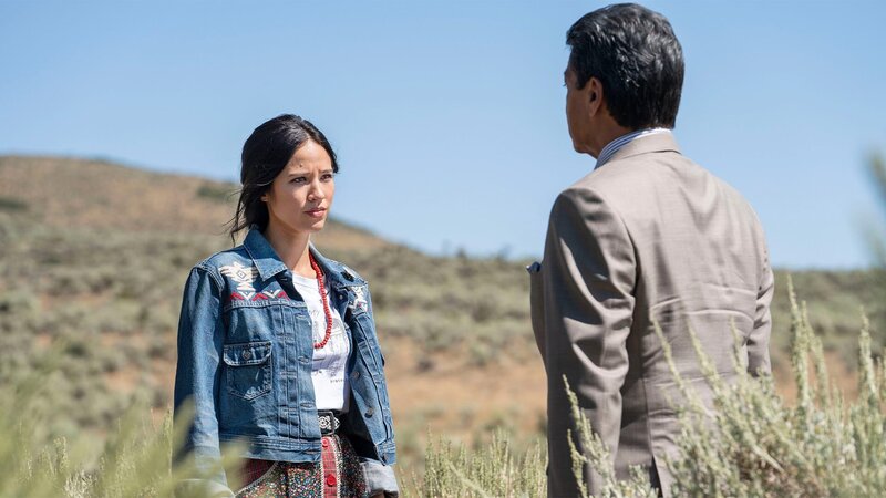 Monica Dutton (Kelsey Asbille) und Thomas Rainwater (Gil Birmingham) – Bild: AXN Black