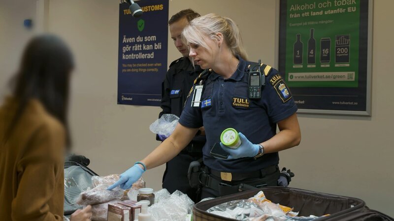 Border officers – Bild: Warner Bros. Discovery
