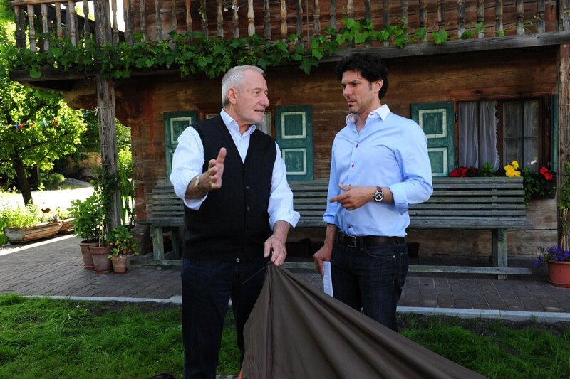 Alfons (Sepp Schauer, l.); Alexander (Gregory B. Waldis, r.) – Bild: ARD /​ Ann Paur