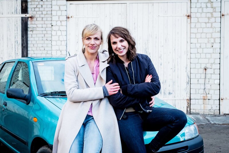 Katrin Jaehne (Rolle: Sophie Pohlmann) und Caroline Erikson (Rolle: Luna Kunath) – Bild: ZDF und Gordon Muehle