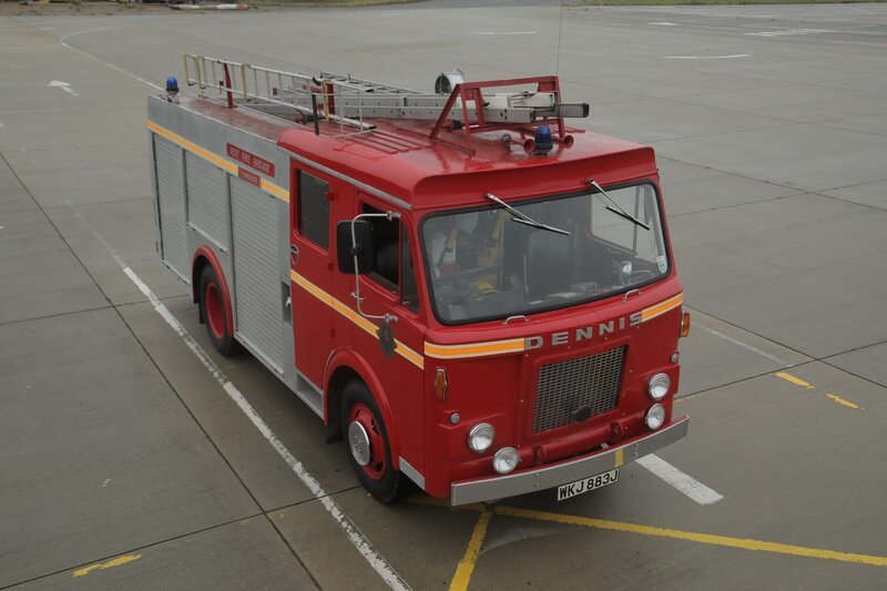 Pictured: Dennis Fire Engine – Bild: National Geographic