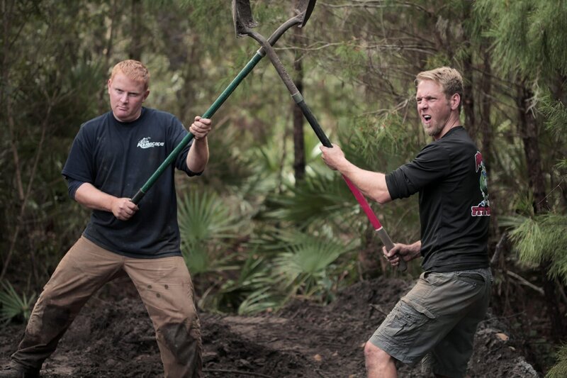 Brain Helfrich (l.); Chris Hanson (r.) – Bild: National Geographic Channels /​ Fritz Statler