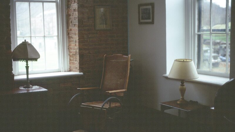 Interior view of a wheelchair with no one sitting in it. As seen on Trave Channel’s Portals To Hell. – Bild: Tele 5