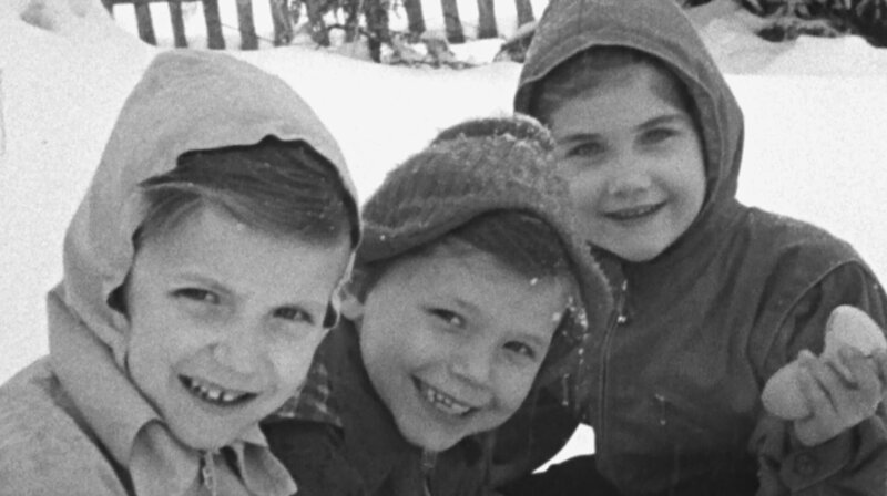Ein zeitloses Kindervergnügen ist auch das Eiersuchen am Ostersonntag. – Bild: BR