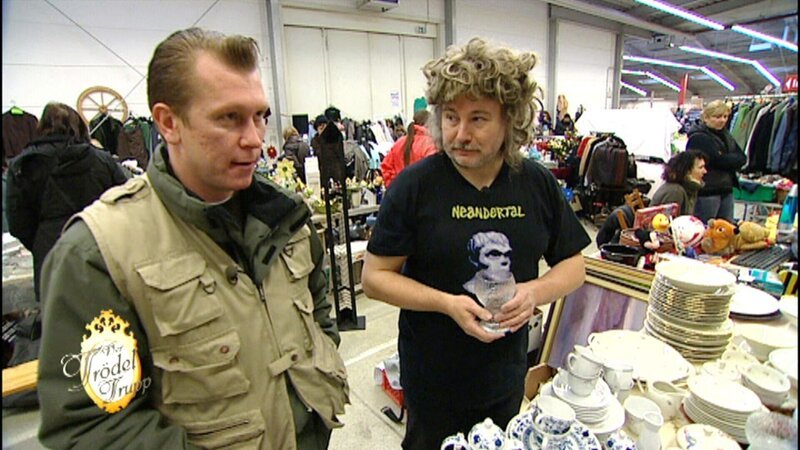 Trödelprofi Otto Schulte (li.) und Klaus auf dem Flohmarkt – Bild: RTL Zwei
