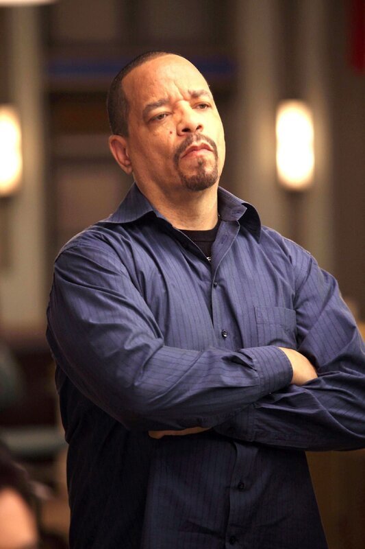 Ice-T as Detective Odafin „Fin“ Tutola – Bild: TVNOW /​ Universal