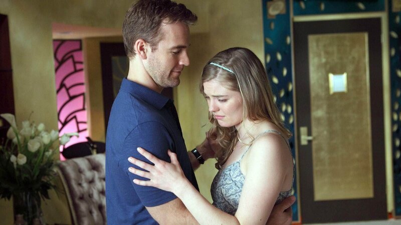 Was haben Sean Albert (James Van der Beek) und Cate Avery (Shannon Maree Walsh) mit einem mystriösen Fall von Samenspende zu tun? – Bild: TVNOW /​ Universal