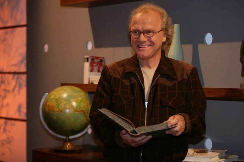 Der österreichische Schriftsteller Michael Köhlmeier erzählt in seiner ihm eigenen, poetischen Sprache Märchen aus aller Welt. – Bild: BR