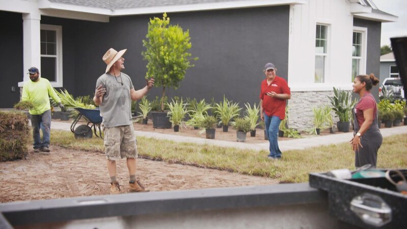Um den Geschmack der Familie zu vereinen, mischen Brian und Mika moderne Akzente mit rustikalem Landhaus-Charme, um ein Zuhause zu schaffen, an dem die Familie jahrelang Freude haben wird. – Bild: HGTV