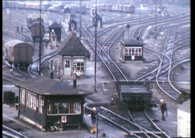 Der Ranigerbahnhof Nürnberg ist auch 1975, nach 80 Jahren in Betrieb, noch der größte Güterbahnhof Bayerns. – Bild: BR