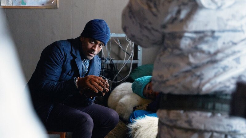 Thin Ice Staffel 1 Folge 6 Angst ums Überleben: Alexander Karim als Viktor Baker – Bild: SRF/​Banijay Rights