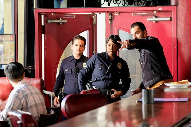 Jake Johnson (Grey McConnell). – Bild: ORF/​Disney/​ABC/​John Fleenor