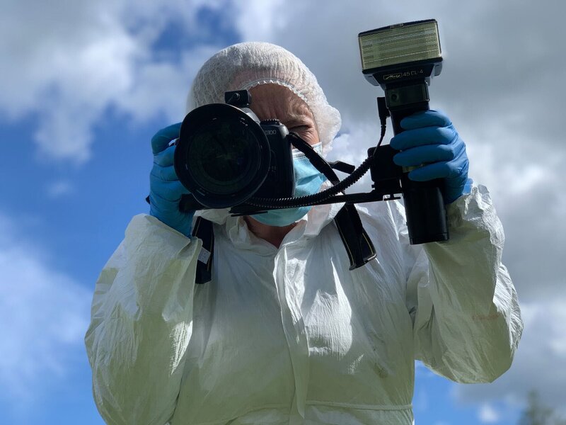 Sarah Thirkell – Forensische Ausbilderin – Bild: Crime + Investigation /​ Spun Gold TV production