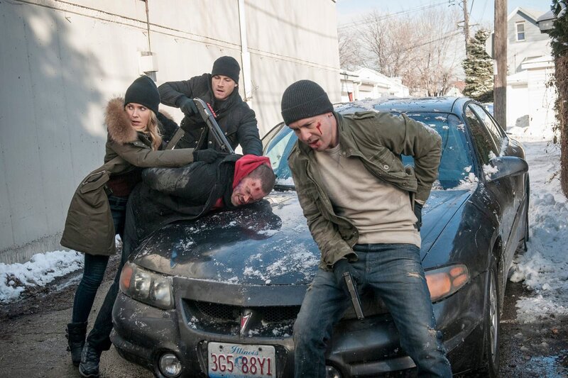 CHICAGO P.D. -- „Erin’s Mom“ Episode 214 -- Pictured: (l-r) Sophia Bush als Erin Lindsay, Jesse Lee Soffer als Jay Halstead, Jon Seda als Antonio Dawson. – Bild: NBCUniversal Media, LLC/​NBC