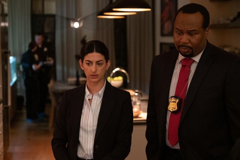 Griz (Ayden Mayeri, l.); Inspector Morris Monroe (Roy Wood jr., r.) – Bild: Miramax Distribution Services, LLC. / Robert Clark Griz (Ayden Mayeri, l.); Inspector Morris Monroe (Roy Wood jr., r.) – Bild: Miramax Distribution Services, LLC. / Robert Clark