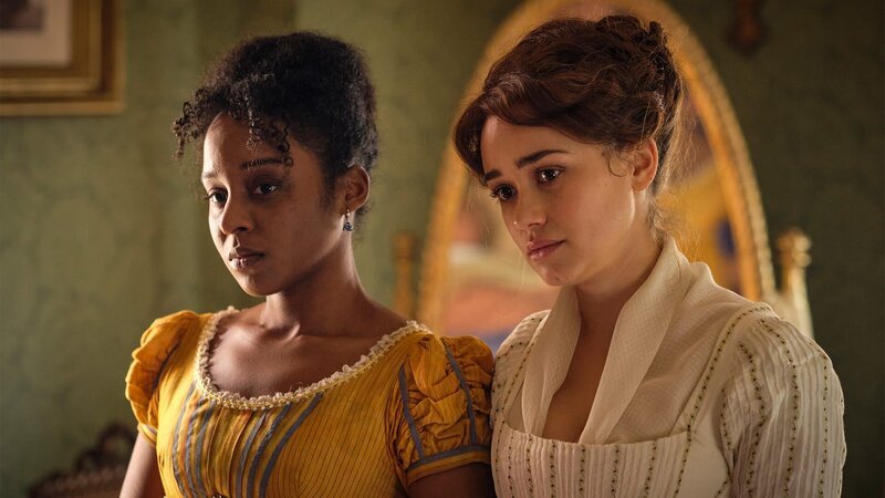 v.li.: Georgiana Lambe (Crystal Clarke), Charlotte Heywood (Rose Williams) – Bild: AXN White