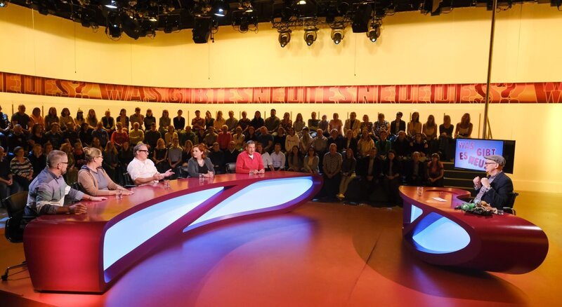 Gerold Rudle, Monica Weinzettl, Robert Palfrader, Isabell Pannagl, Viktor Gernot, Oliver Baier. – Bild: ORF/​Günther Pichlkostner