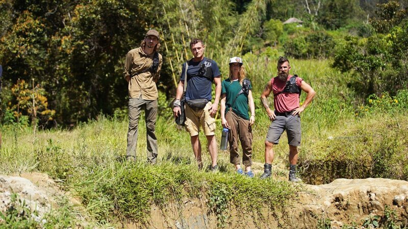 Wide hero shot of the crew in Kuta (L-R) Parker, Sam, Karla, Fred – Bild: Discovery Communications LLC