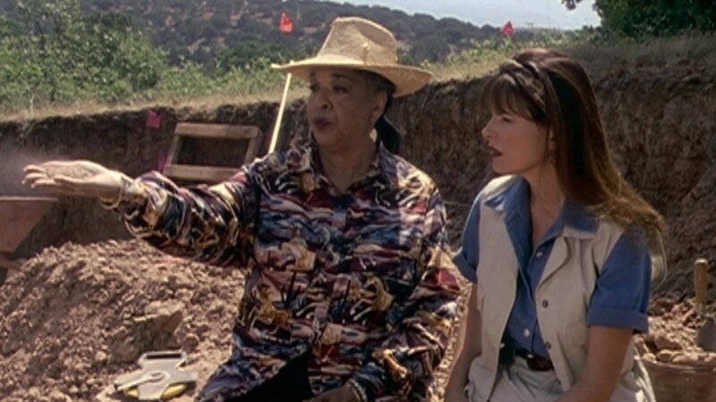 Tess (Della Reese), Monica (Roma Downey) – Bild: Bibel TV