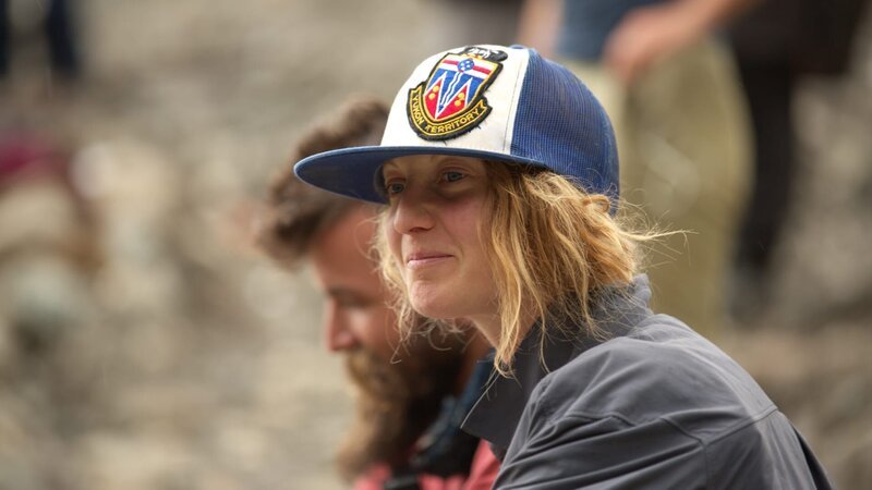 Mid side profile of Fred & Karla in action (Karla in focus, Fred out of focus) – Bild: Discovery Communications LLC