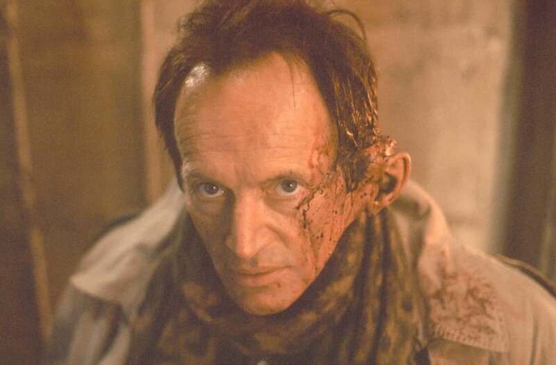 Bishop II (Lance Henriksen) – Bild: SYFY