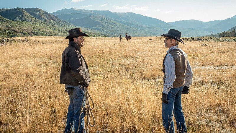 Rip Wheeler (Cole Hauser, l.) und Lloyd Pierce (Forrie J. Smith, r.) – Bild: AXN Black