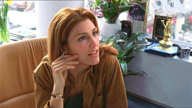 Die TV-Journalistin Sara Logan (Jennifer Esposito) beschließt, ein weiteres Mal öffentlich über ihre Vergewaltigung zu sprechen. – Bild: RTL NITRO