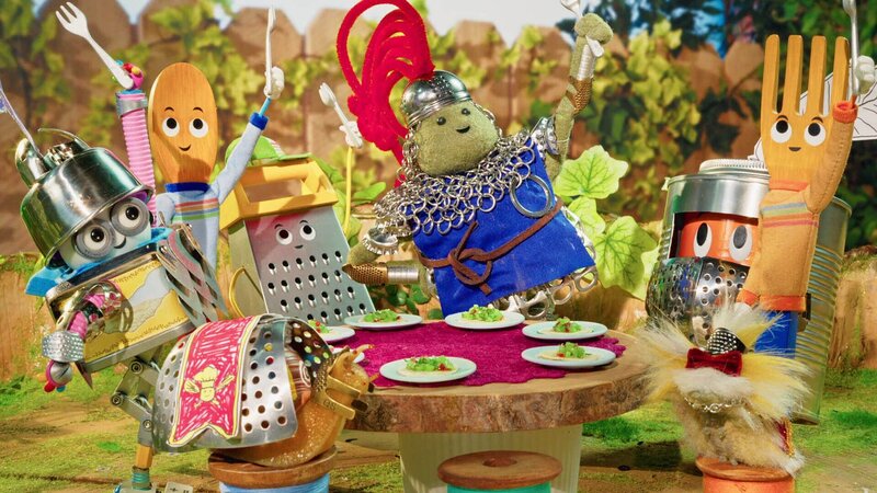 Olly (l.), Tiny Chef (hinter, m.) – Bild: Paramount