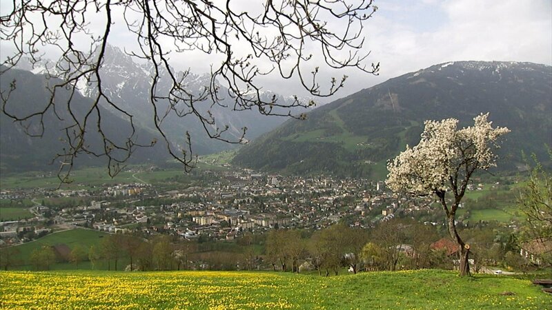 Blick auf Lienz. – Bild: ORF/​Produktion West