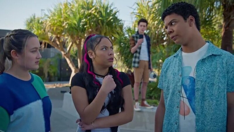 v.li.: Meesha Rai (Inessa Tan), Lila Gray (Izellah Connelly), Nori Harlow (Noah Akhigbe) – Bild: Paramount