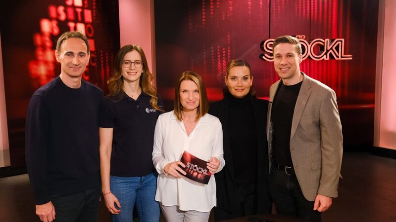 Gernot Kulis, Carmen Possnig, Barbara Stöckl, Jenny Jürgens, Sašo Avsenik. – Bild: ORF/​Günther Pichlkostner
