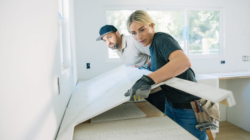 Jasmine Roth (r.) – Bild: Discovery, Inc.