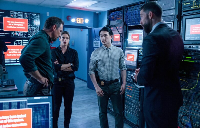(v.l.n.r.) Assistant Special Agent in Charge Jubal Valentine (Jeremy Sisto); Special Agent Maggie Bell (Missy Peregrym); Ian Lim (James Chen);  Special Agent Omar Adom ‚OA‘ Zidan (Zeeko Zaki) – Bild: CBS Broadcasting, Inc.