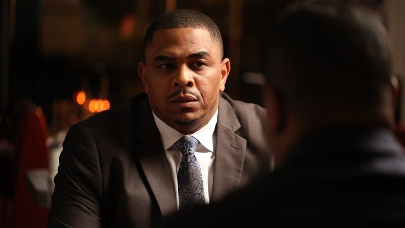 Chris Anderson asks private investigator Terence Jones about his involvement in the case. – Bild: Rob Toth /​ Investigation Disocvery /​ Discovery Communications