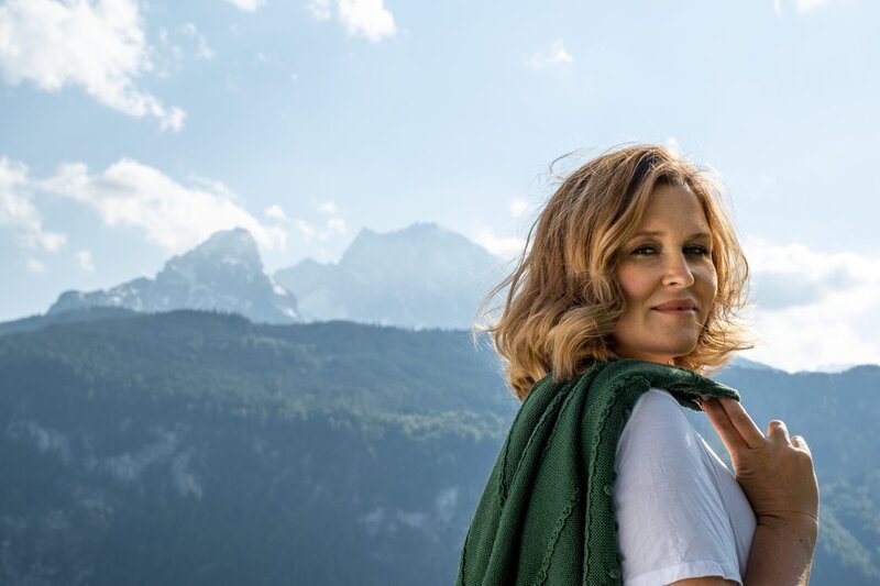 Lena Lorenz (Judith Hoersch) – Bild: ORF/ZDF/Raymond Roemke Lena Lorenz (Judith Hoersch) – Bild: ORF/ZDF/Raymond Roemke