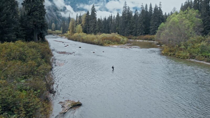 Angler am Fluss – Bild: National Geographic