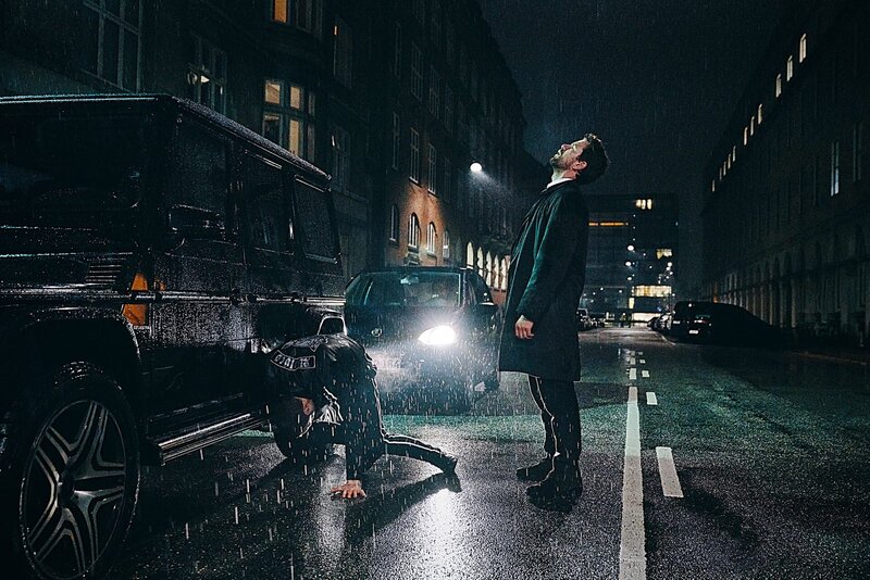 Kommissar Carl Mørck (Nikolaj Lie Kaas) macht sich Luft. – Bild: ZDF