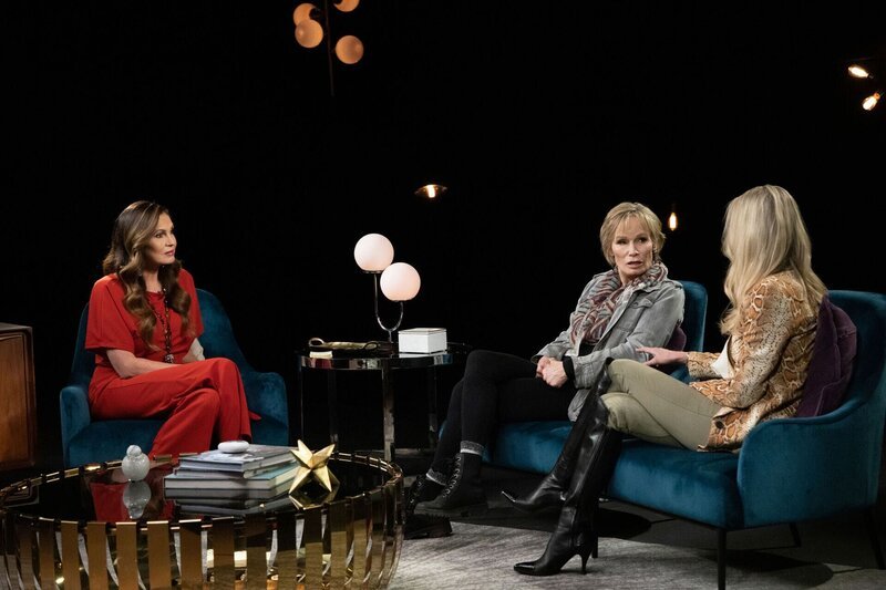 Lisa Guerrero (l.), Sondra Theodore (m.) und Susie Krabacher (r.) – Bild: Crime + Investigation /​ A+E Networks